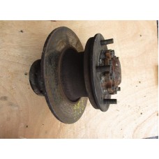 1987 - 1989 BENTLEY TURBO R - REAR RIGHT HUB UR27216